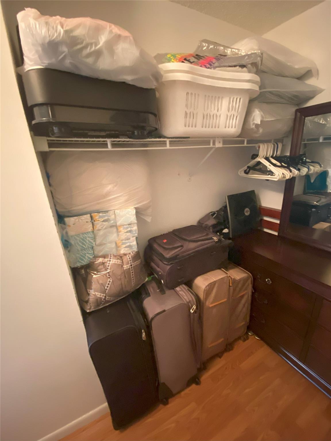 PINE RIDGE NORTH VILLAGE - Residential Lease