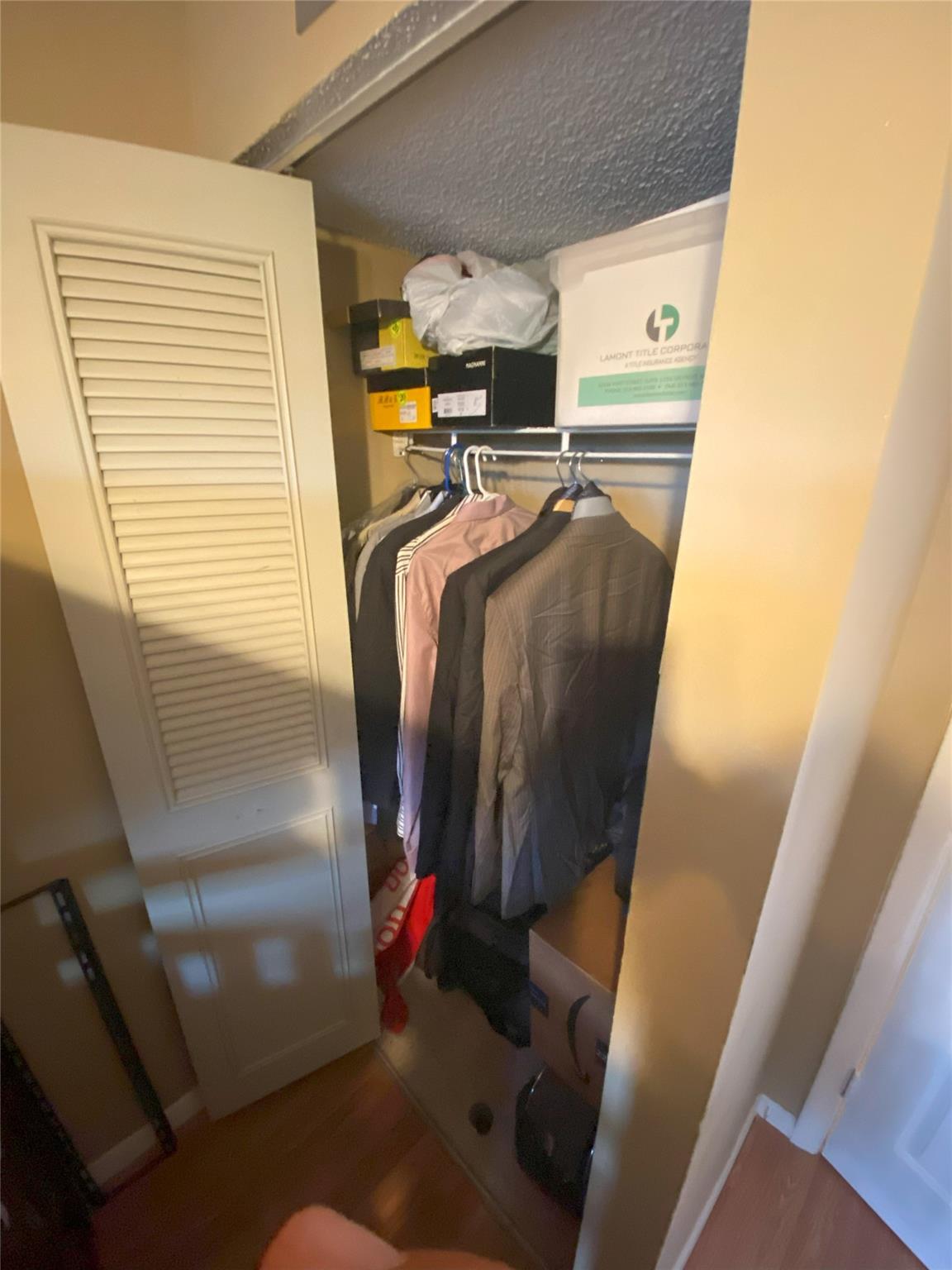 PINE RIDGE NORTH VILLAGE - Residential Lease