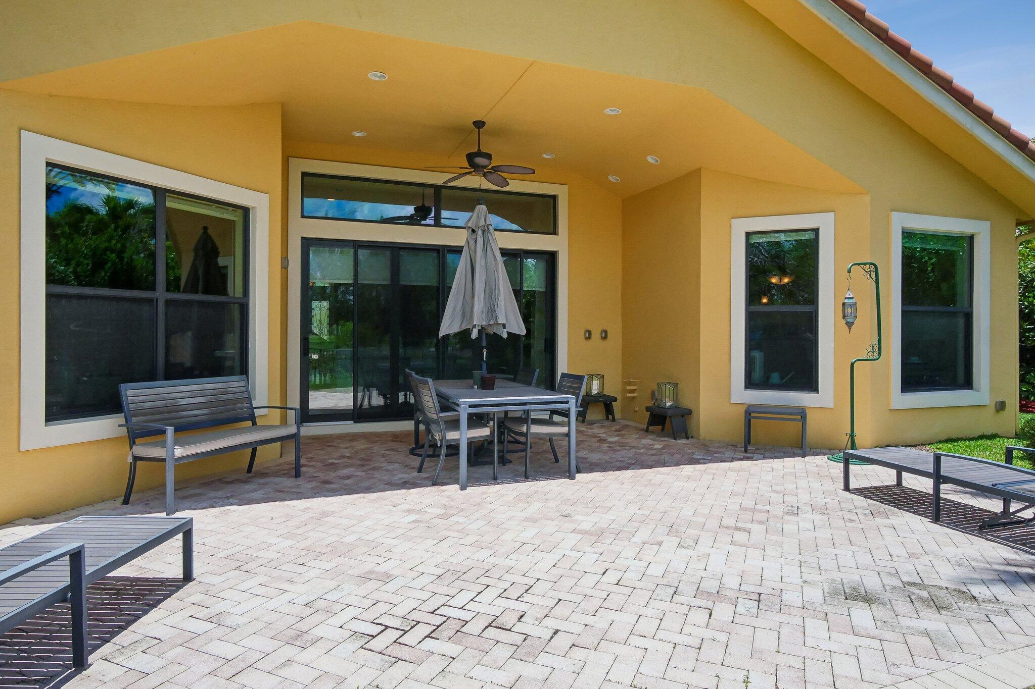 Parkland, Florida, 33076, United States, 4 Bedrooms Bedrooms, ,3 BathroomsBathrooms,Residential,Active,2042067