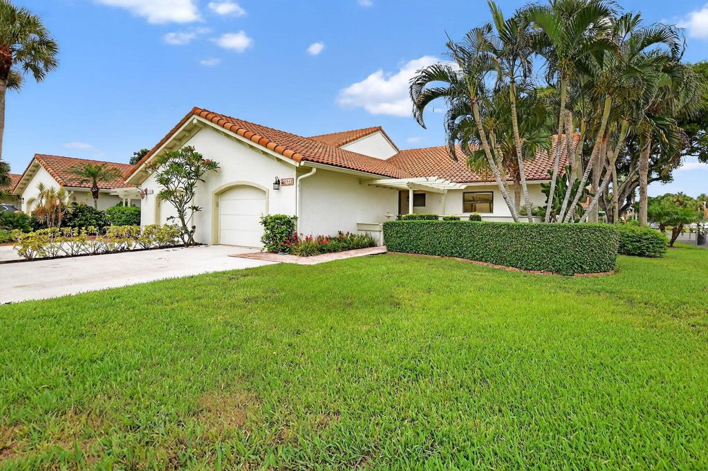 Photo of 21543 Coronado Avenue, Boca Raton, FL 33433 (MLS # R11108779)