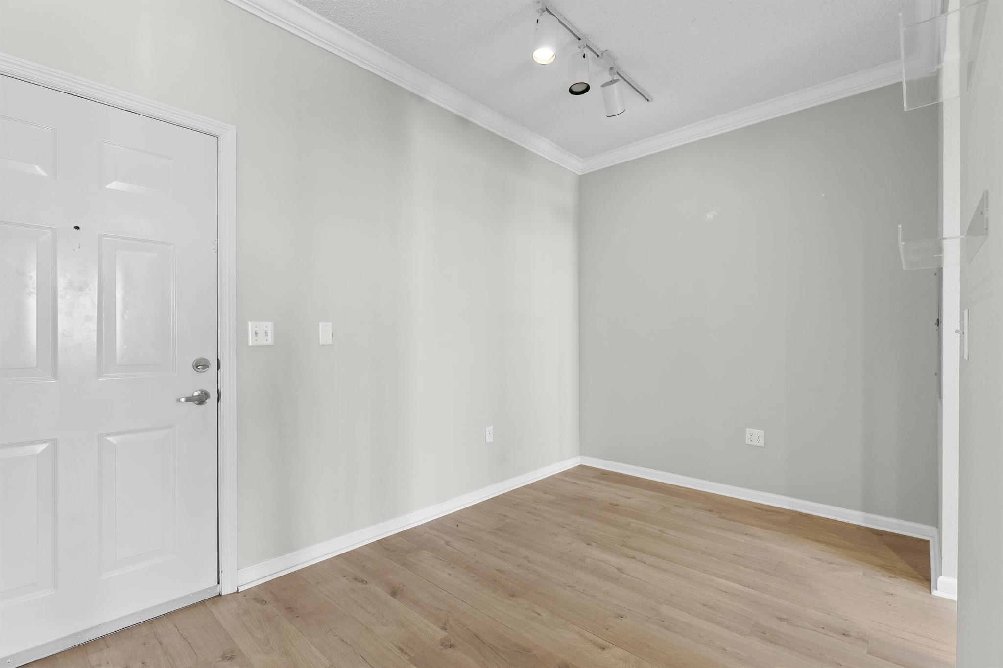 533 NE 3rd Avenue 540