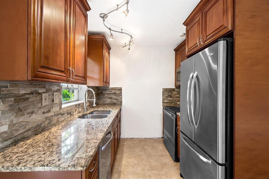 Ansonia Gardens 36-7 B - Residential Lease