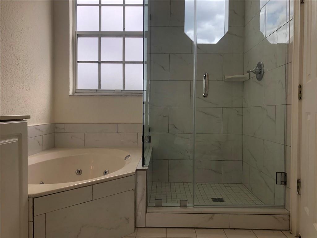 Westchester Point Twnhms - Residential Lease