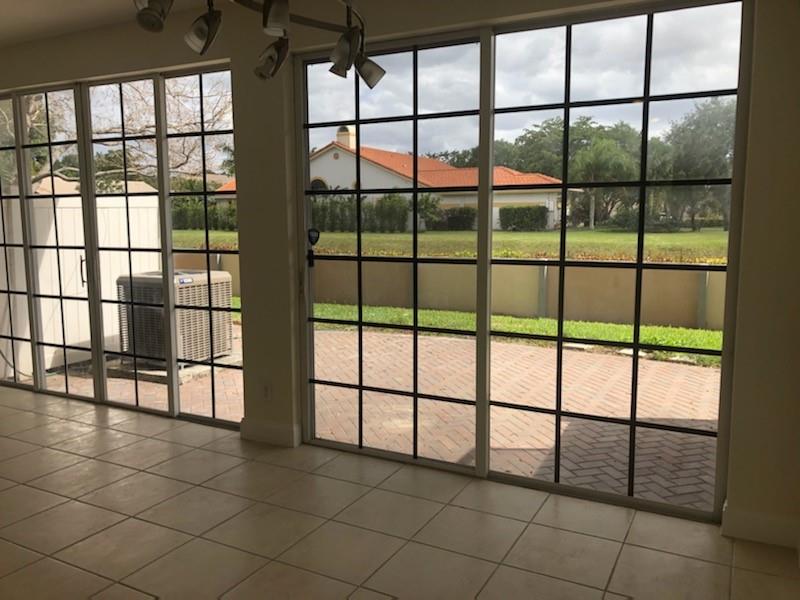 Westchester Point Twnhms - Residential Lease