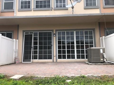 Westchester Point Twnhms - Residential Lease