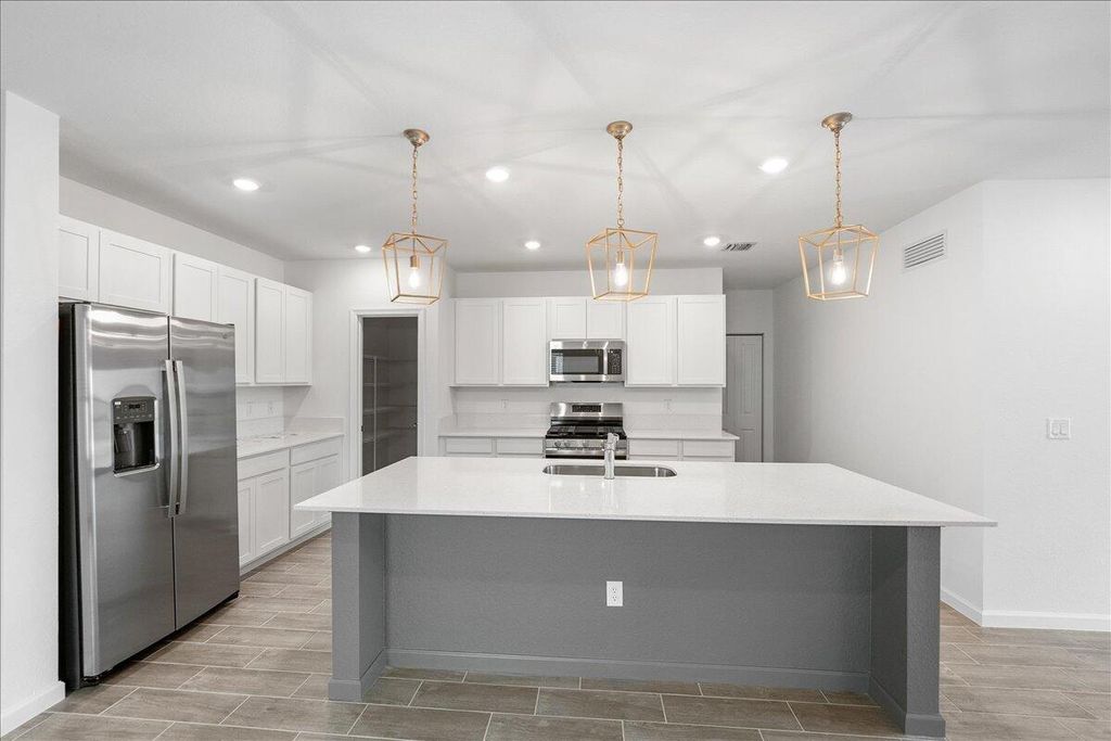 Photo of 11169 NW Fernbrook Drive NW, Port Saint Lucie, FL 34987 (MLS # R11060430)