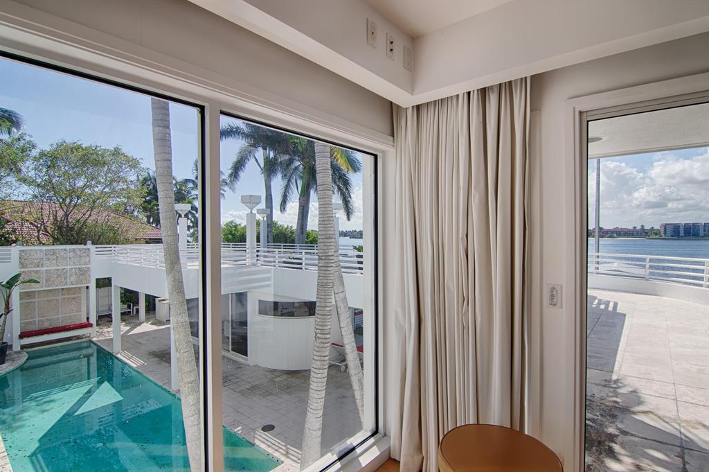 Point Manalapan 03 - Residential