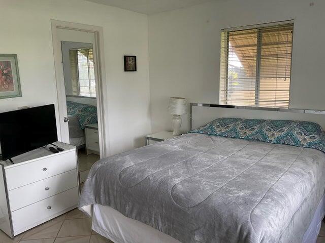 CAMELOT VILLAGE SEC 4 - Residential Lease