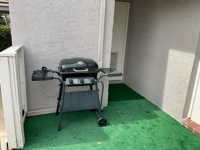 CAMELOT VILLAGE SEC 4 - Residential Lease