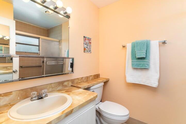 CAMELOT VILLAGE SEC 4 - Residential Lease