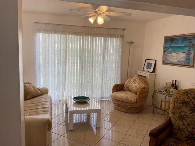 CAMELOT VILLAGE SEC 4 - Residential Lease