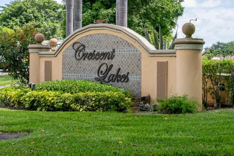 22811 Sterling Lakes Dr, Boca Raton, FL MLS: F10502745