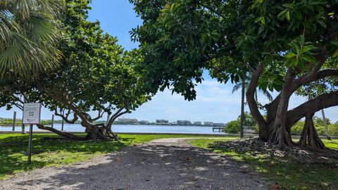 A home in Lake Worth Beach