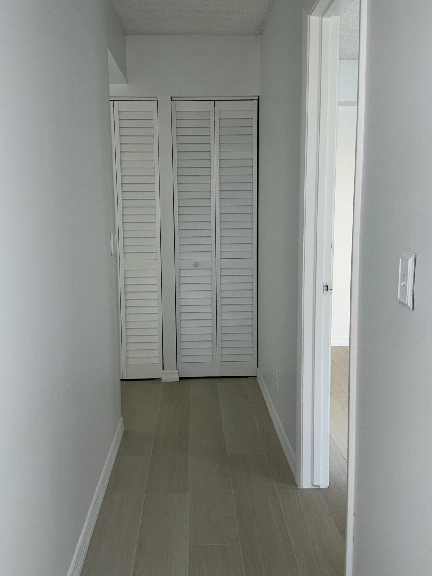 SOMERSET - Residential Lease