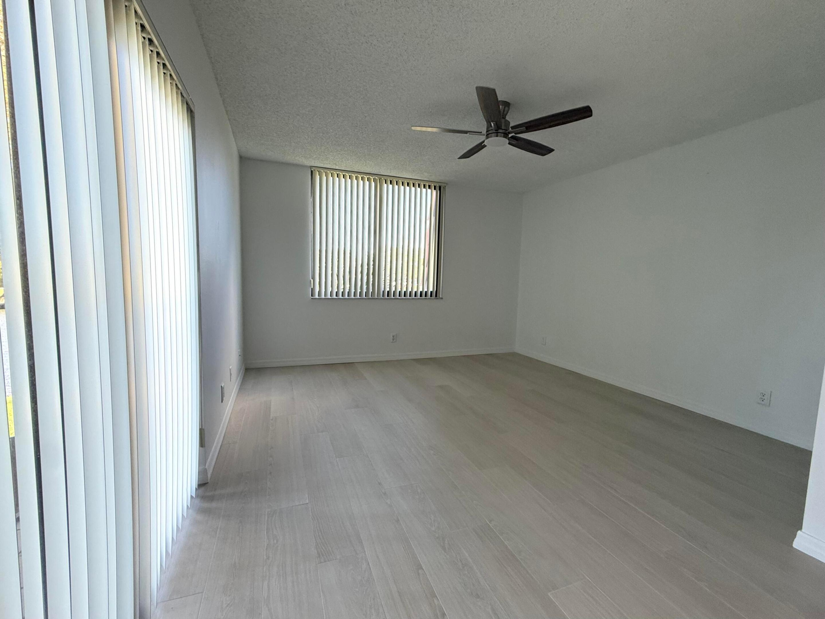 SOMERSET - Residential Lease