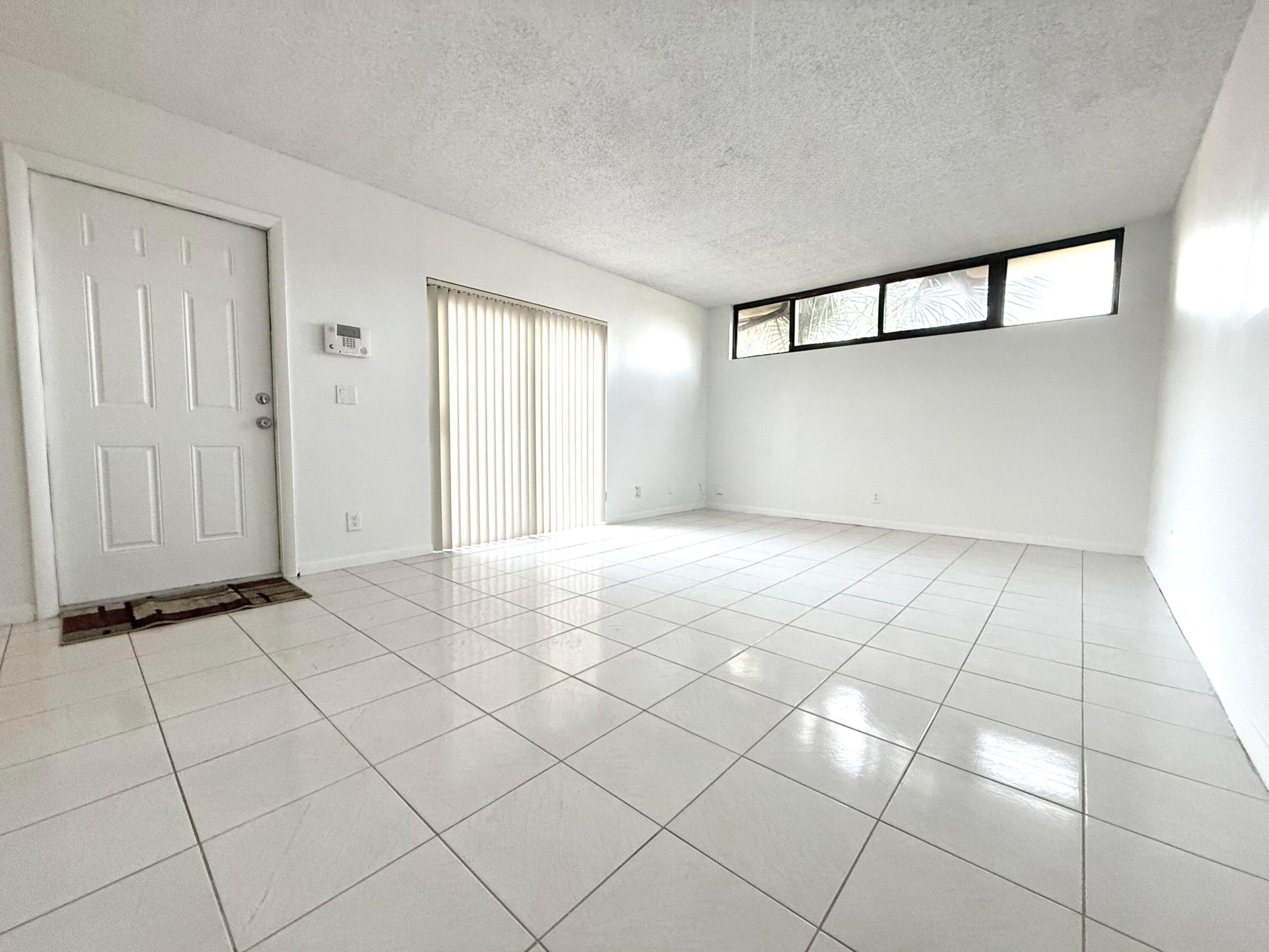 SOMERSET - Residential Lease