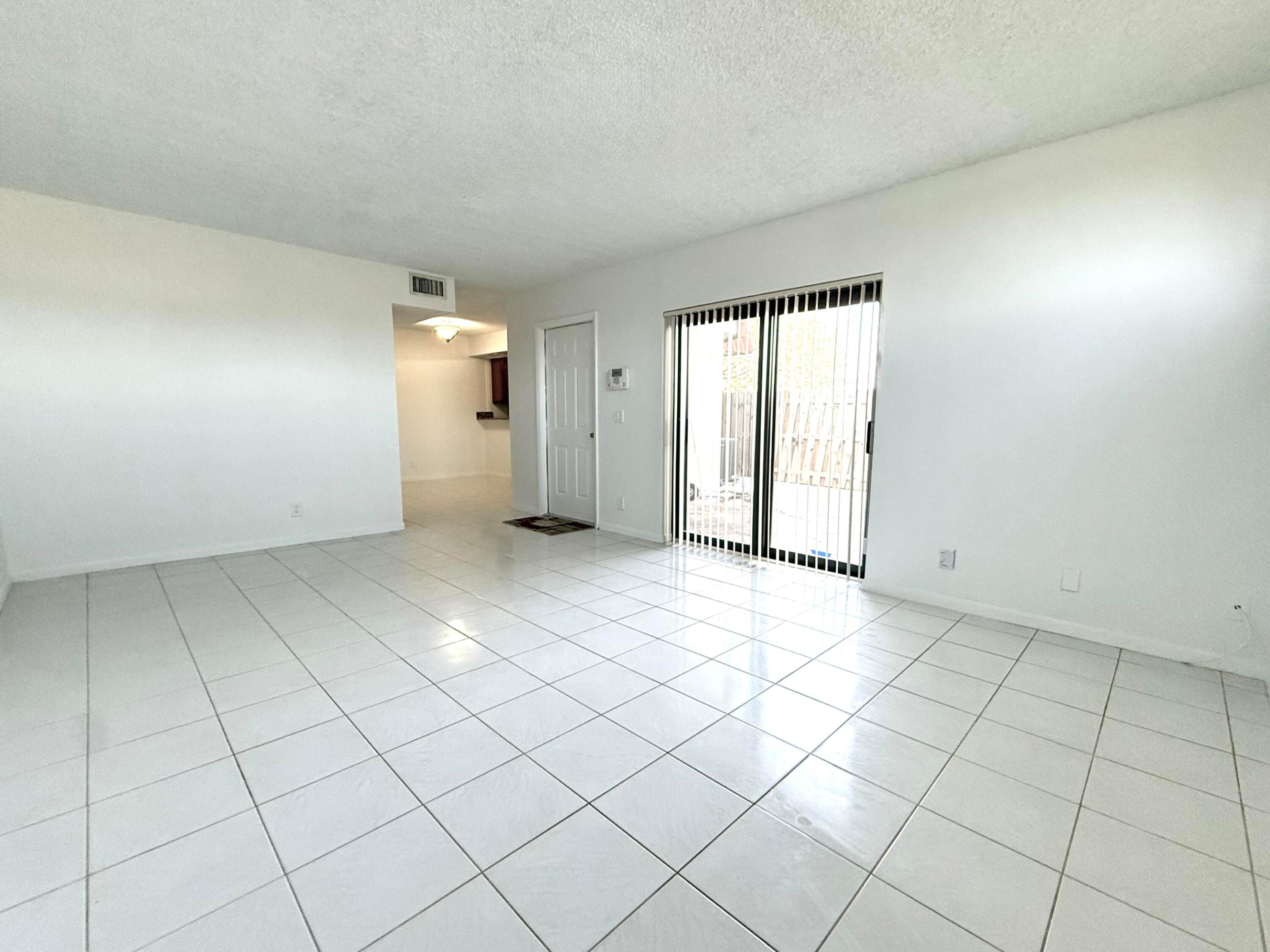 SOMERSET - Residential Lease