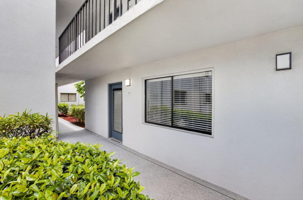 Photo of 15082 Ashland Way #82, Delray Beach, FL 33484 (MLS # B26037372)
