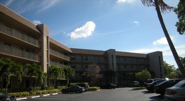 Sunrise Lakes Condominium - Residential