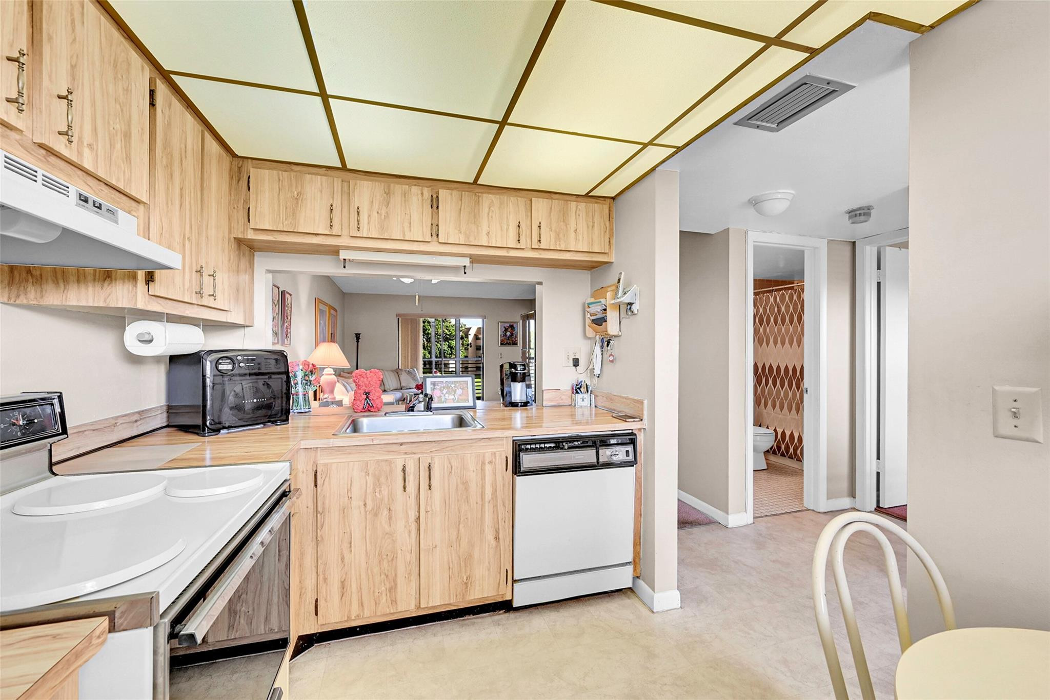 Sunrise Lakes Condominium - Residential