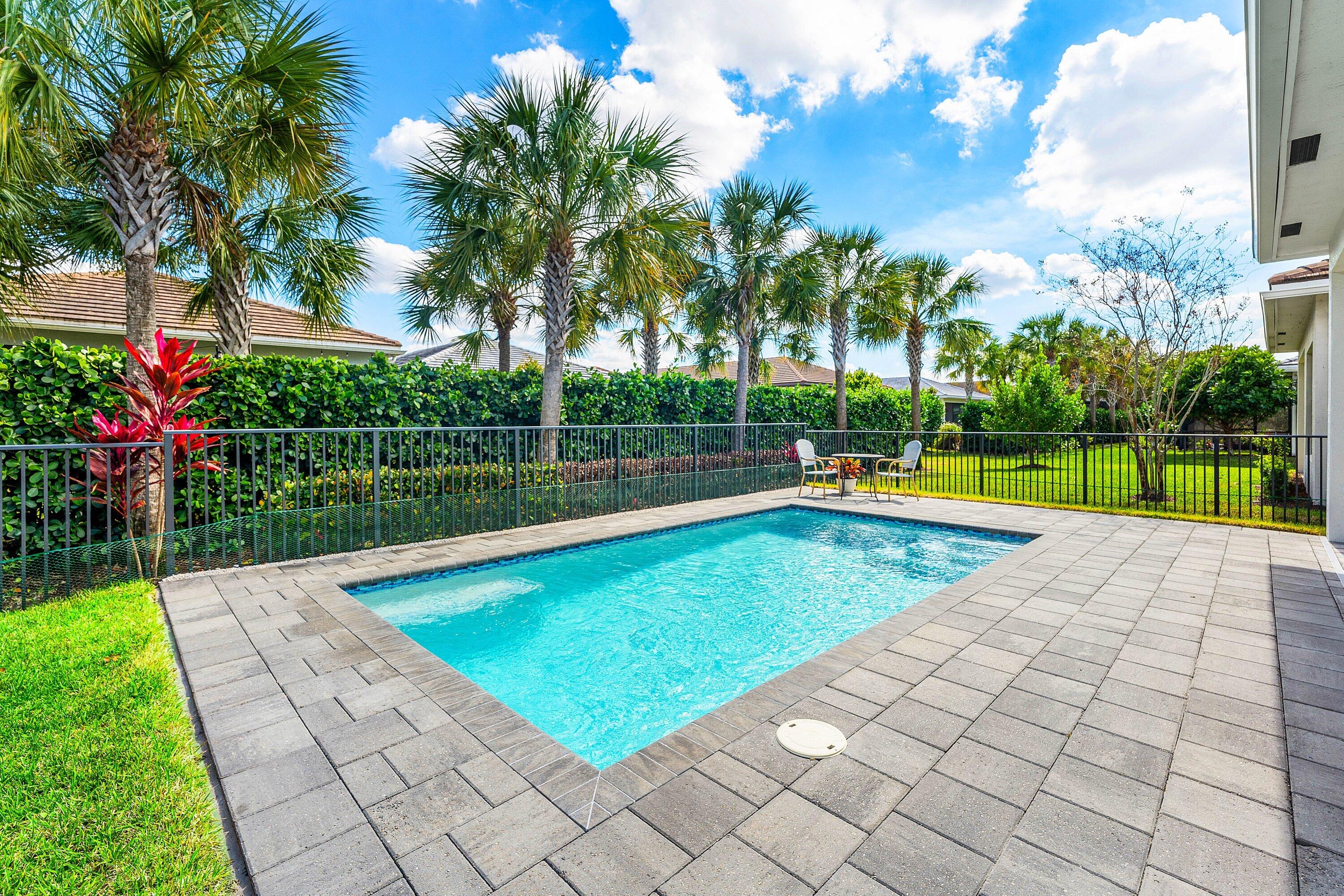 CRESSWIND PALM BEACH - Residential