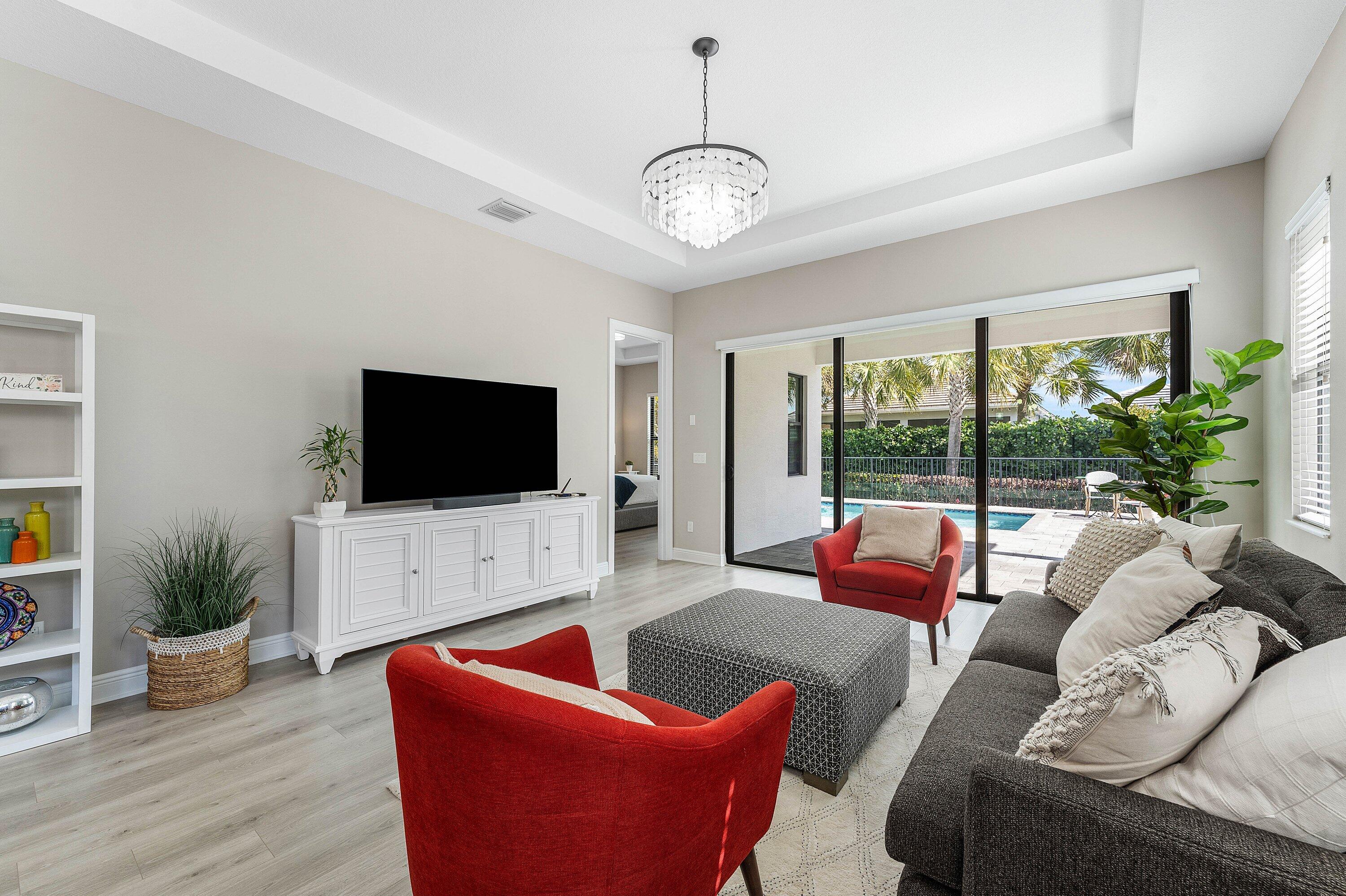 CRESSWIND PALM BEACH - Residential