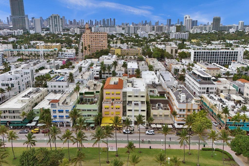 CASA GRANDE CONDO - Residential