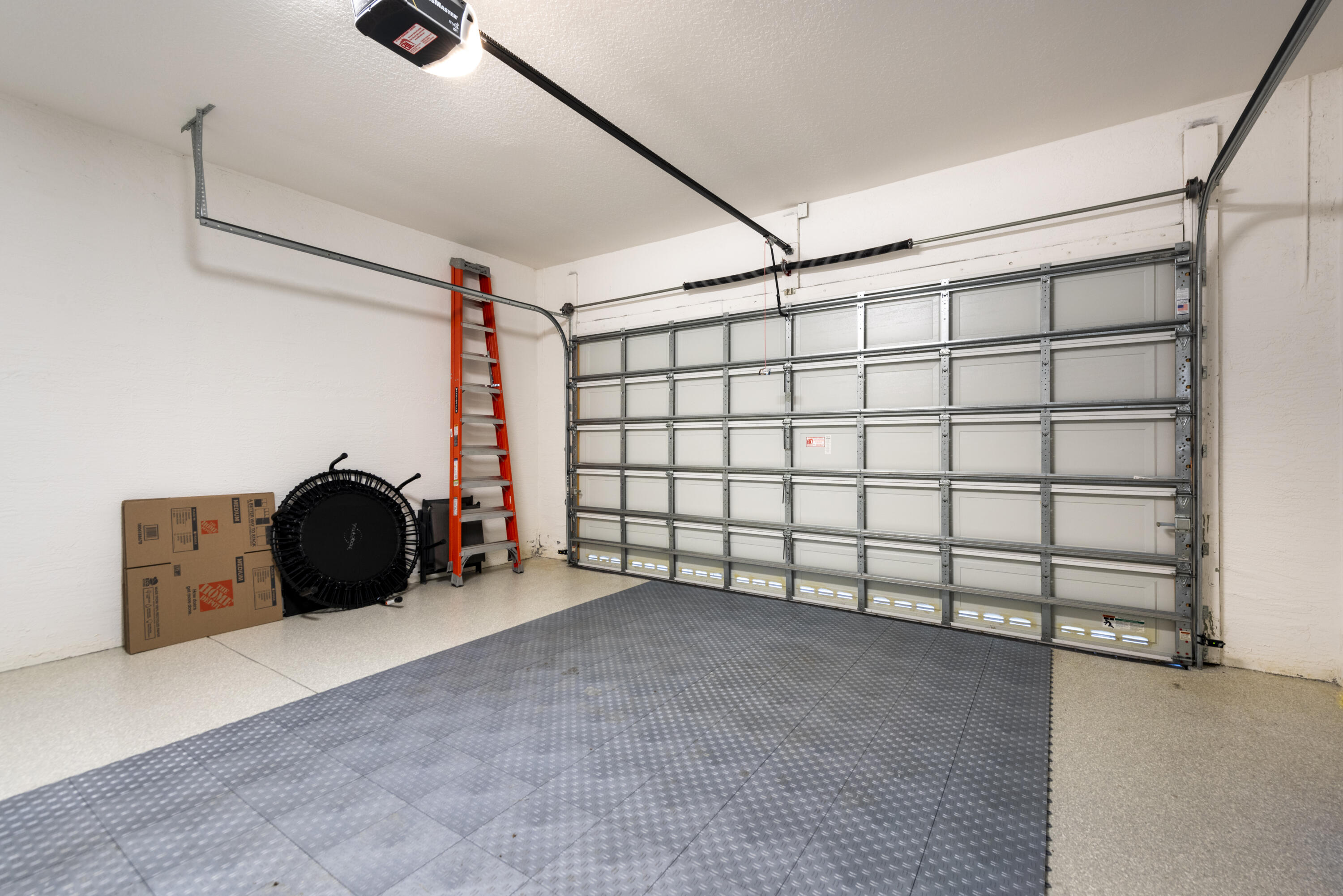 VALENCIA COVE AGR PUD SOUTH PL - Residential