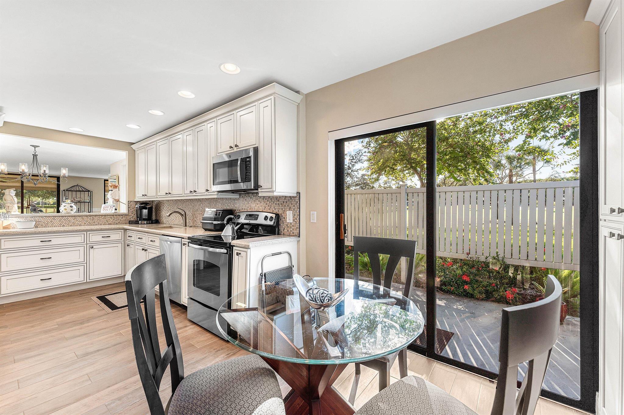 EASTGATE II AT HUNTERS RU - Residential