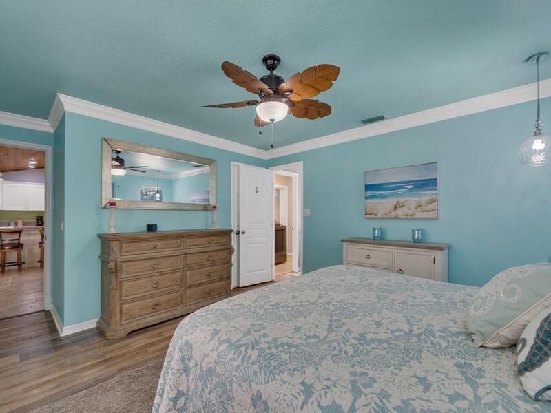 SHADY OAKS - Residential