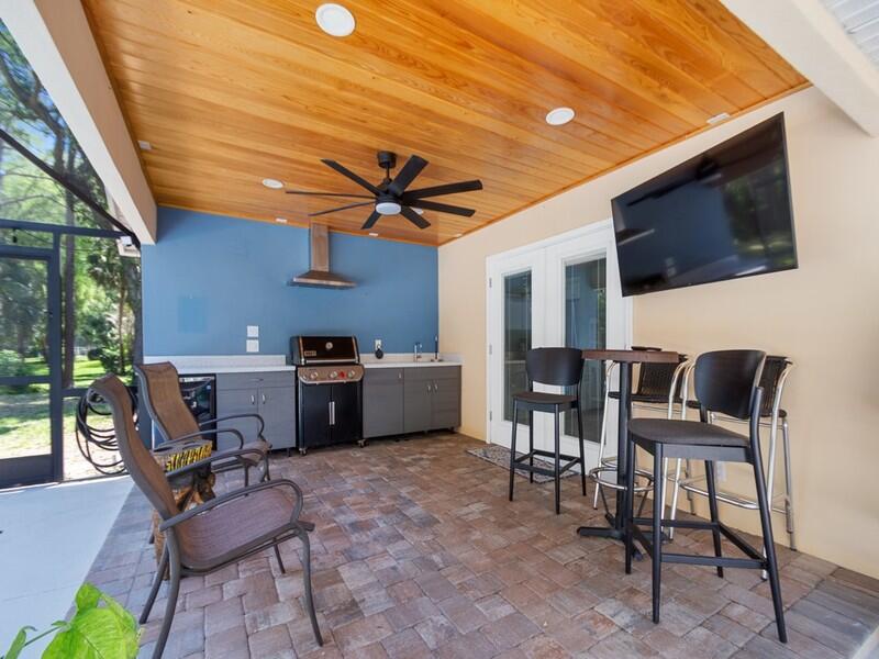 SHADY OAKS - Residential