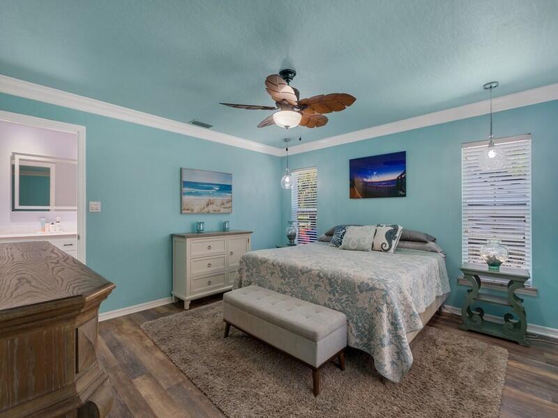 SHADY OAKS - Residential