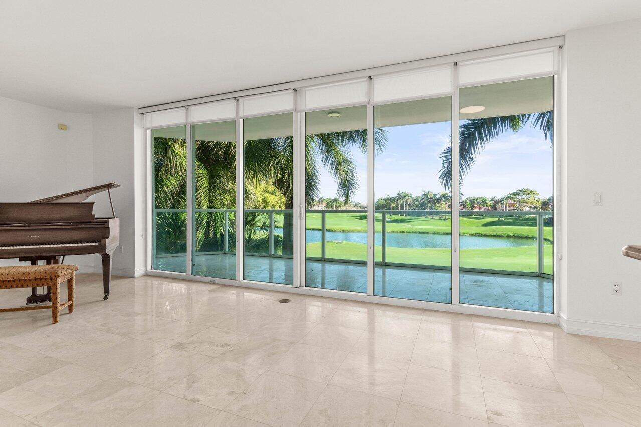 550 SE Mizner Boulevard B204