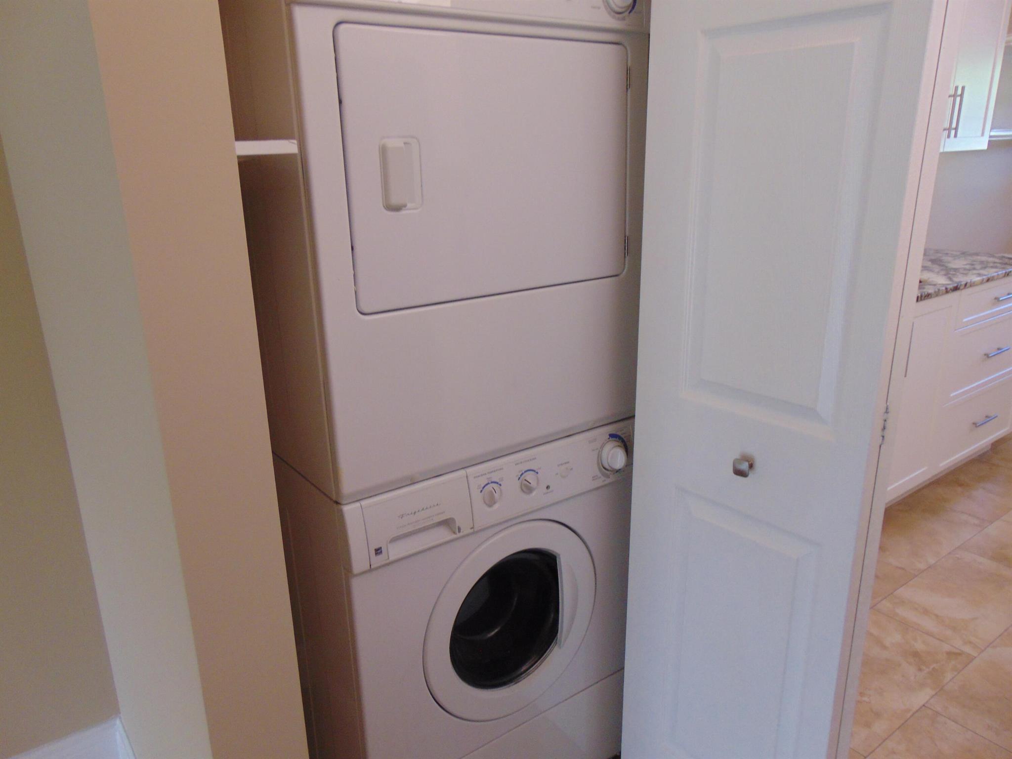 ESSEX AT POINCIANA CONDO - Residential Lease