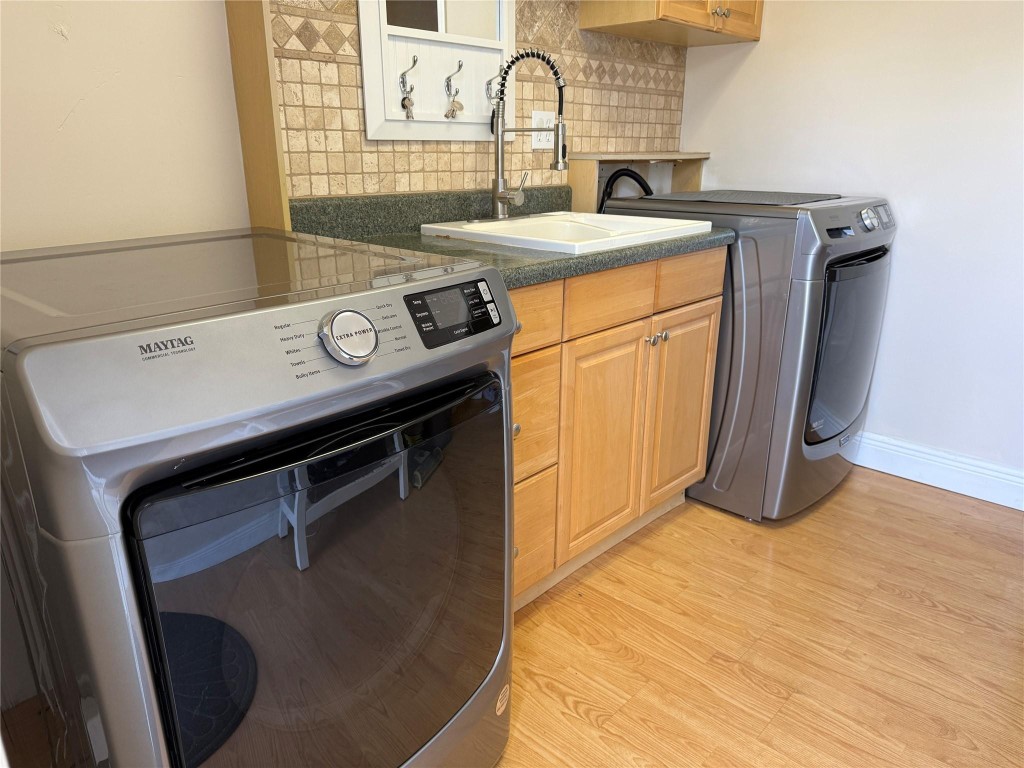 DAVIE WHISPERING PINES - Residential