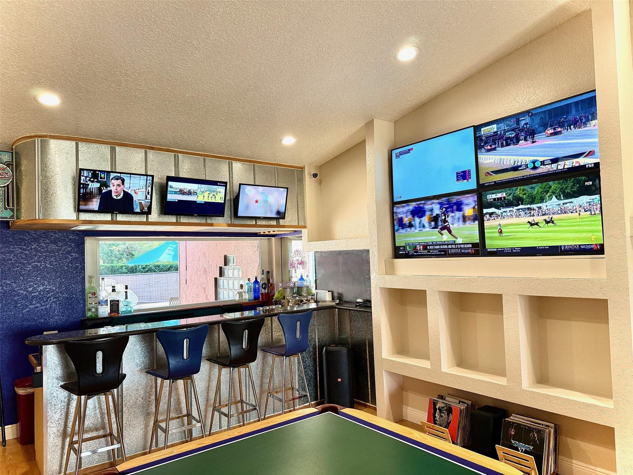 DAVIE WHISPERING PINES - Residential