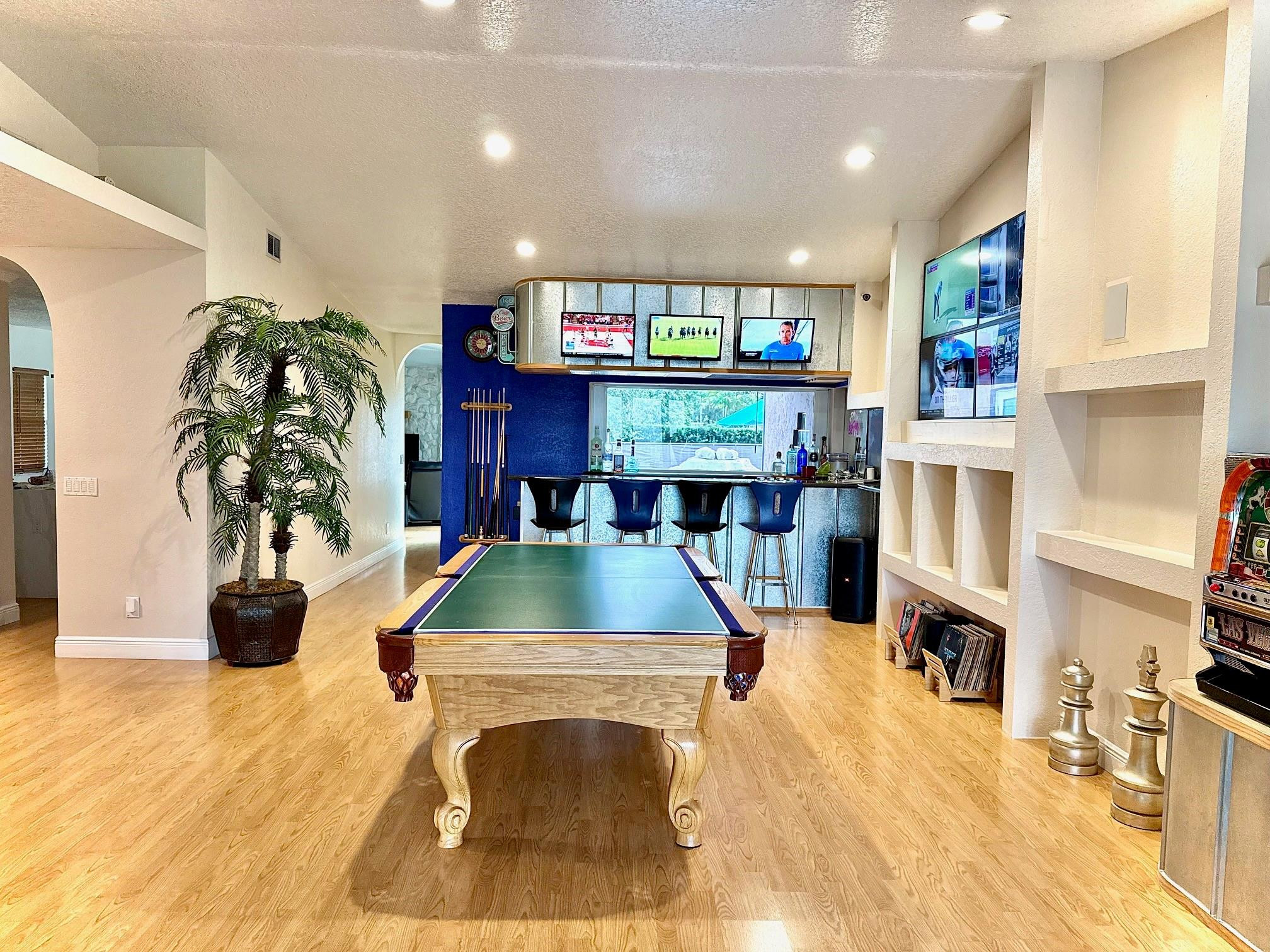 DAVIE WHISPERING PINES - Residential