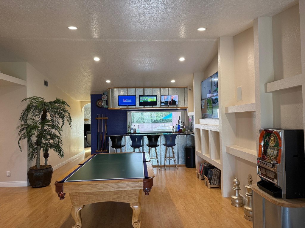 DAVIE WHISPERING PINES - Residential