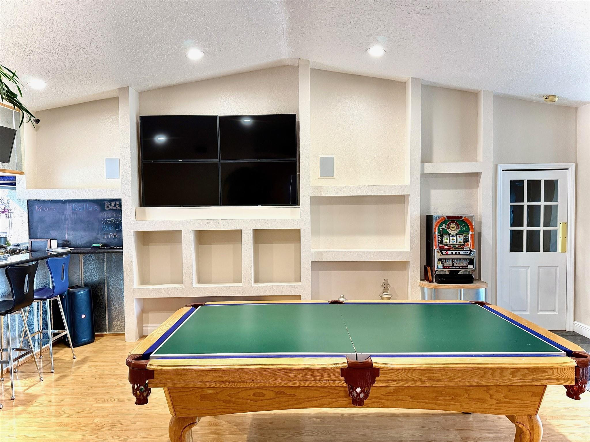 DAVIE WHISPERING PINES - Residential