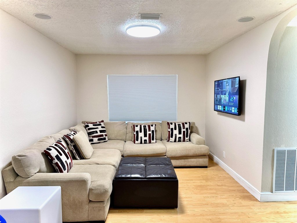 DAVIE WHISPERING PINES - Residential