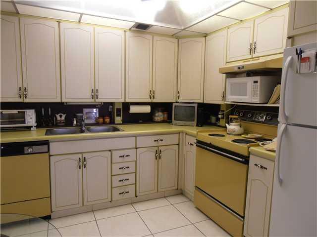 CENTURY VILLAGE EAST - Residential