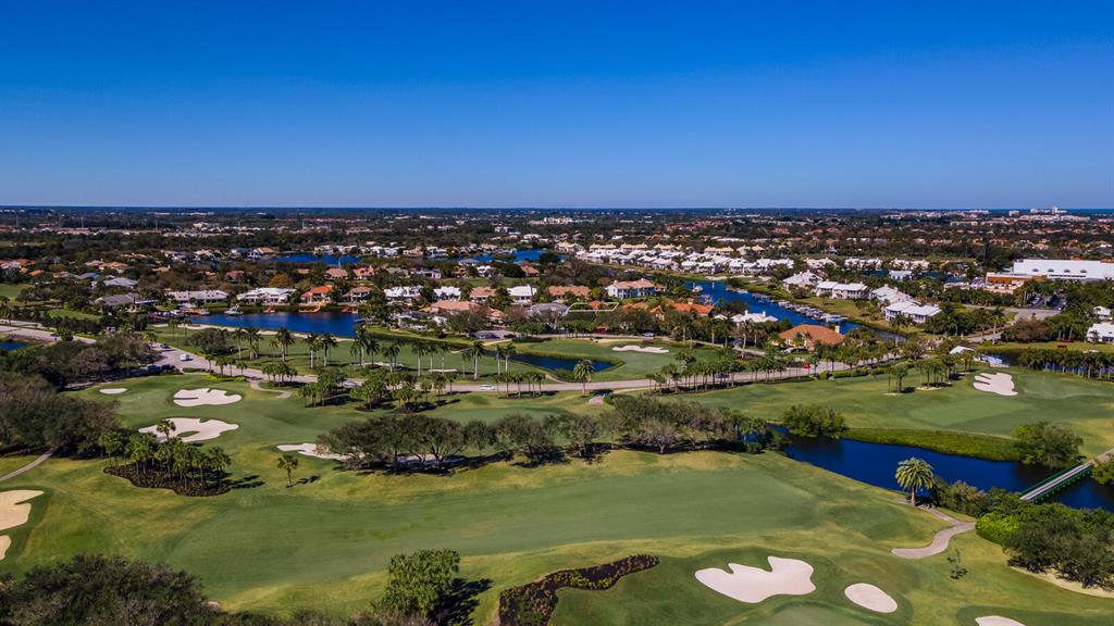 ADMIRALS COVE - Residential