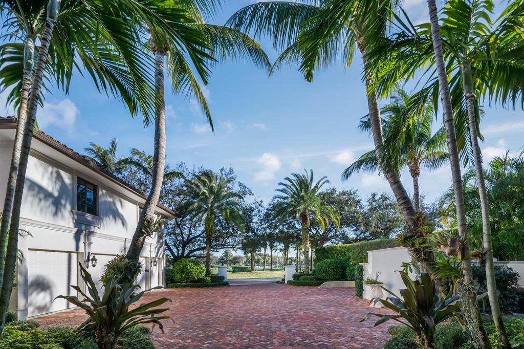 ADMIRALS COVE - Residential