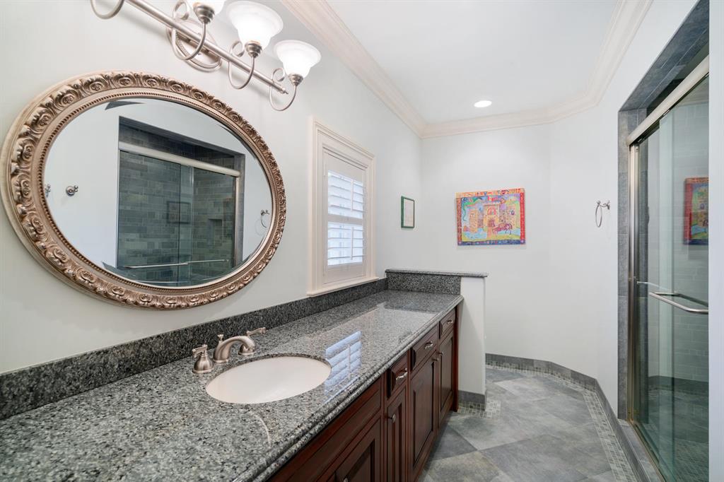 ADMIRALS COVE - Residential