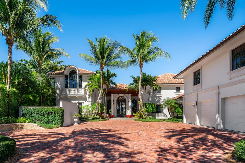 ADMIRALS COVE - Residential