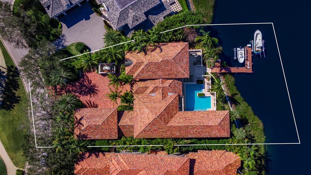 ADMIRALS COVE - Residential