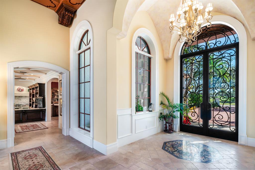 ADMIRALS COVE - Residential