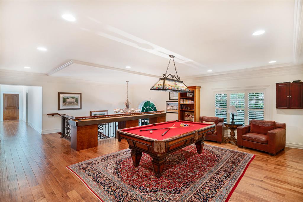 ADMIRALS COVE - Residential