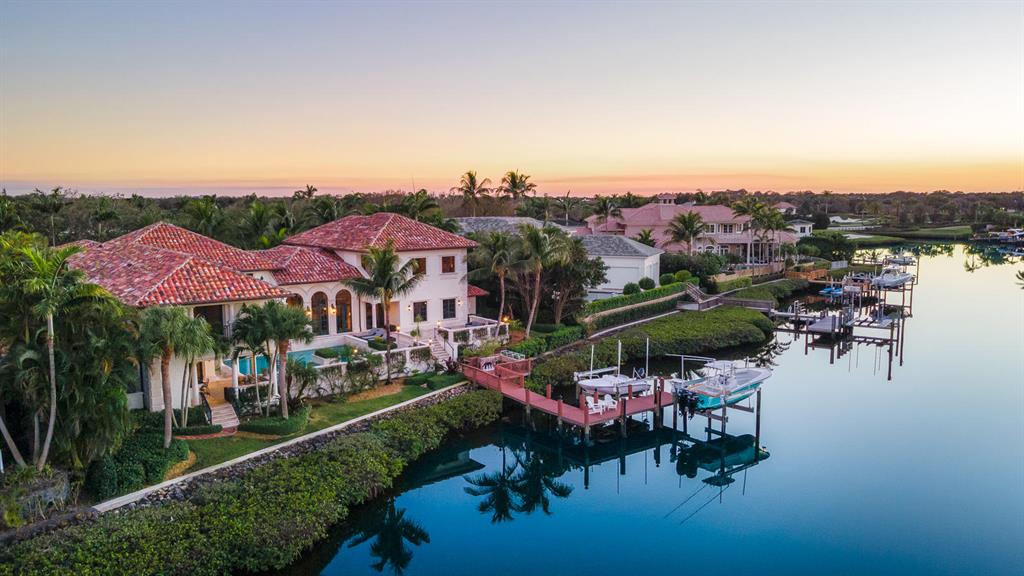 ADMIRALS COVE - Residential