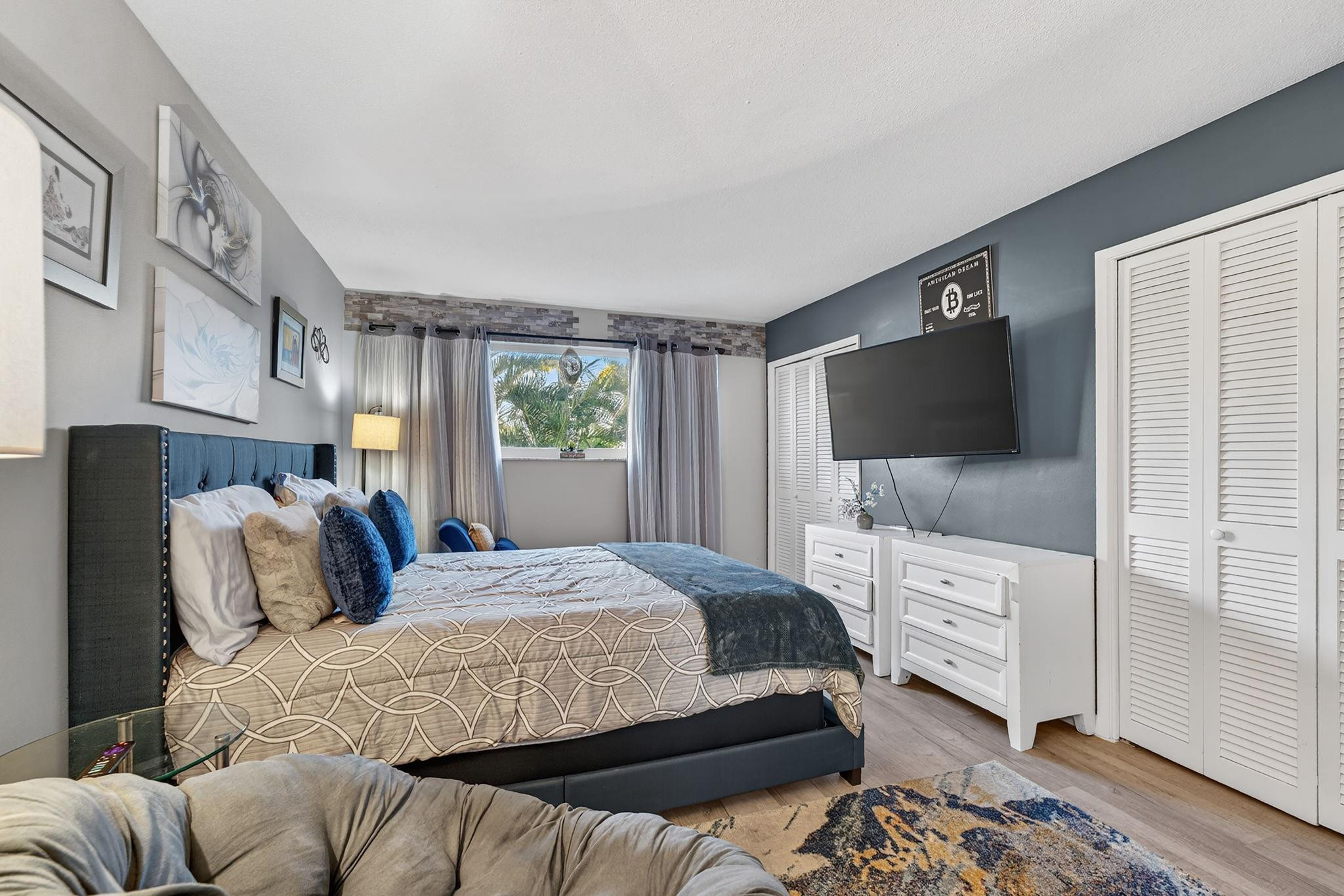 Burton Point Condominium - Residential